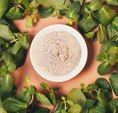 BENTONITE CLAY   COMBINES WITH MINT SAFELY 